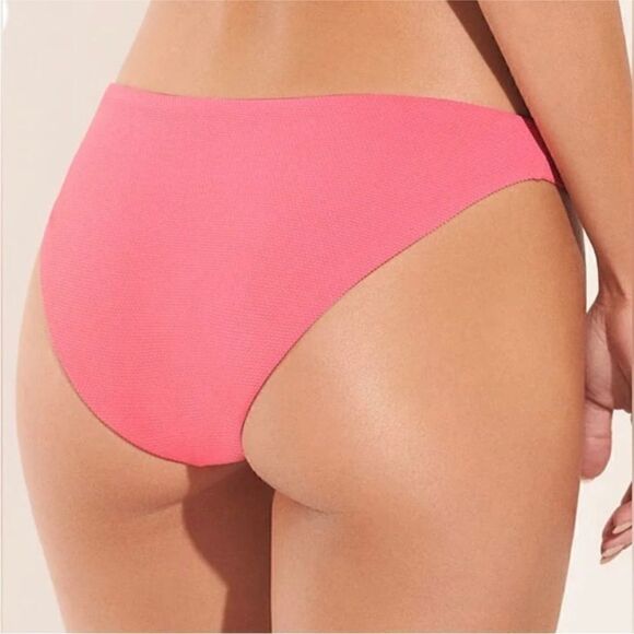 Maaji NWT Lipstick Rose Reversible Splendour Mid Rise
Bikini Bottoms Size M - Picture 4 of 10